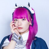 シオン・M・シイナ